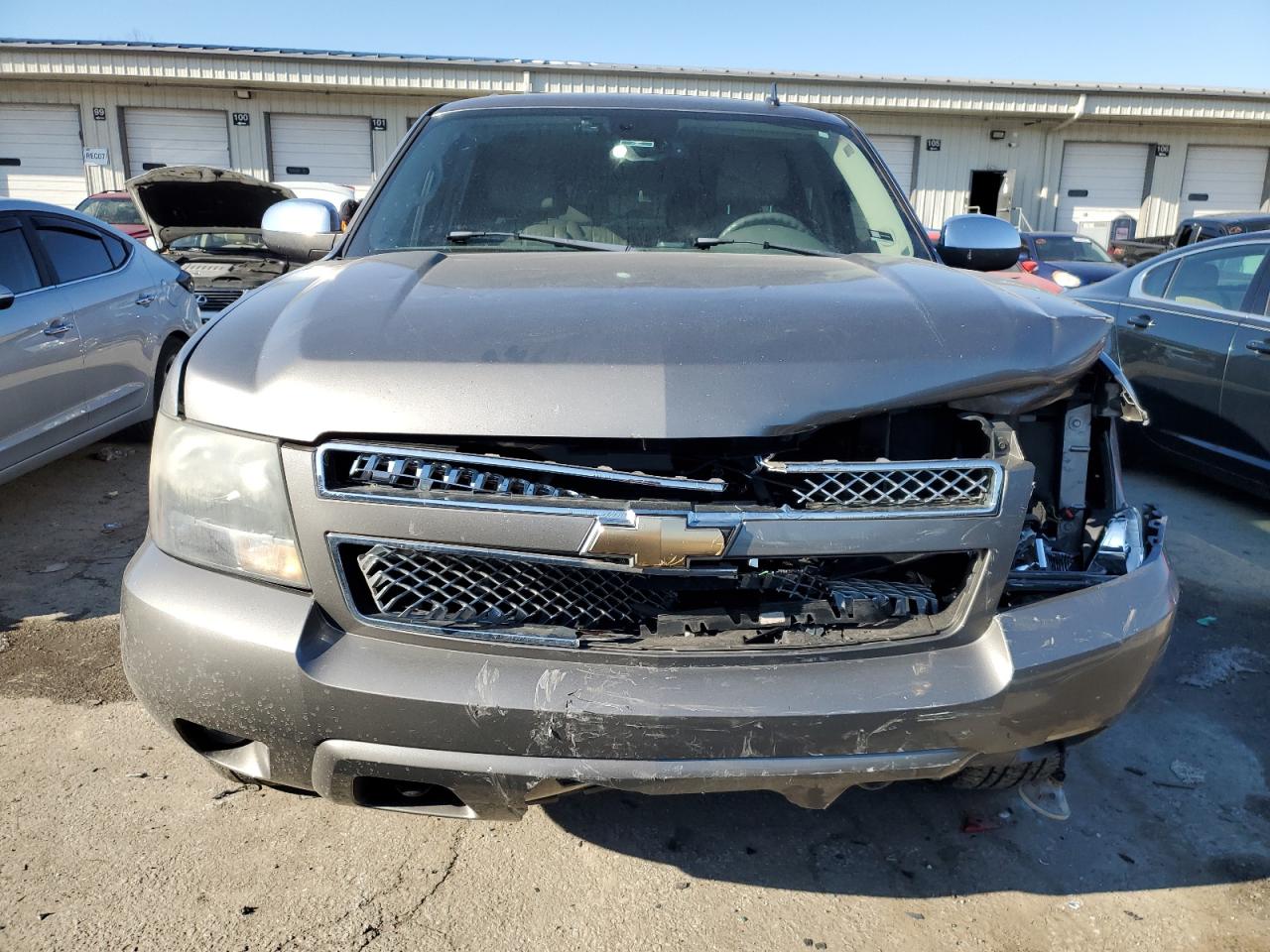 2007 Chevrolet Suburban - Image 5