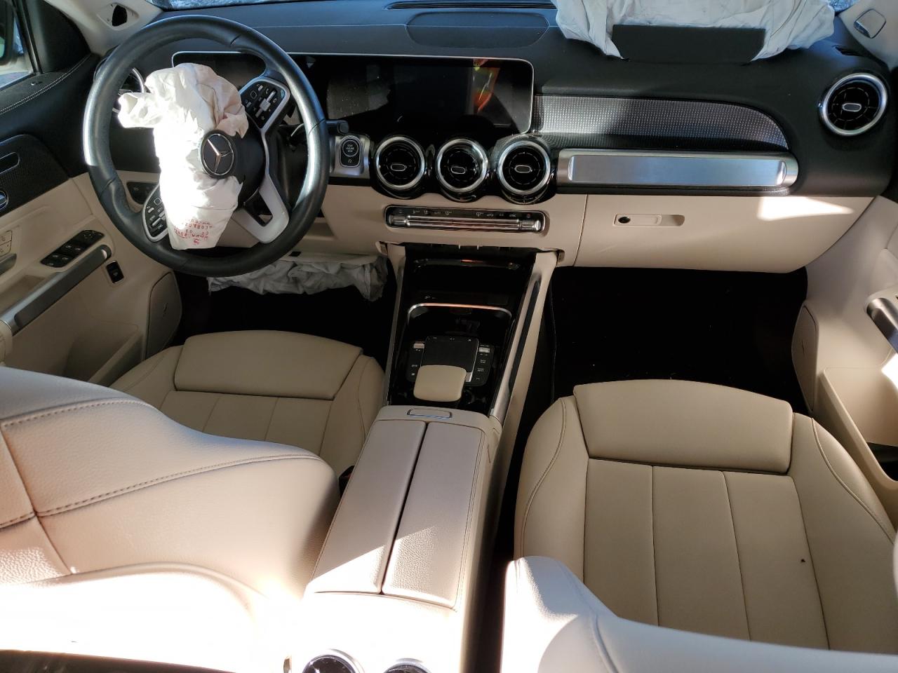 2021 Mercedes-Benz GLB - Image 8
