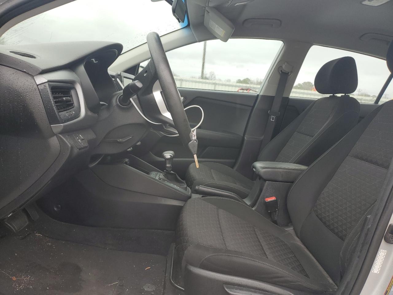 2019 Kia Rio - Image 7