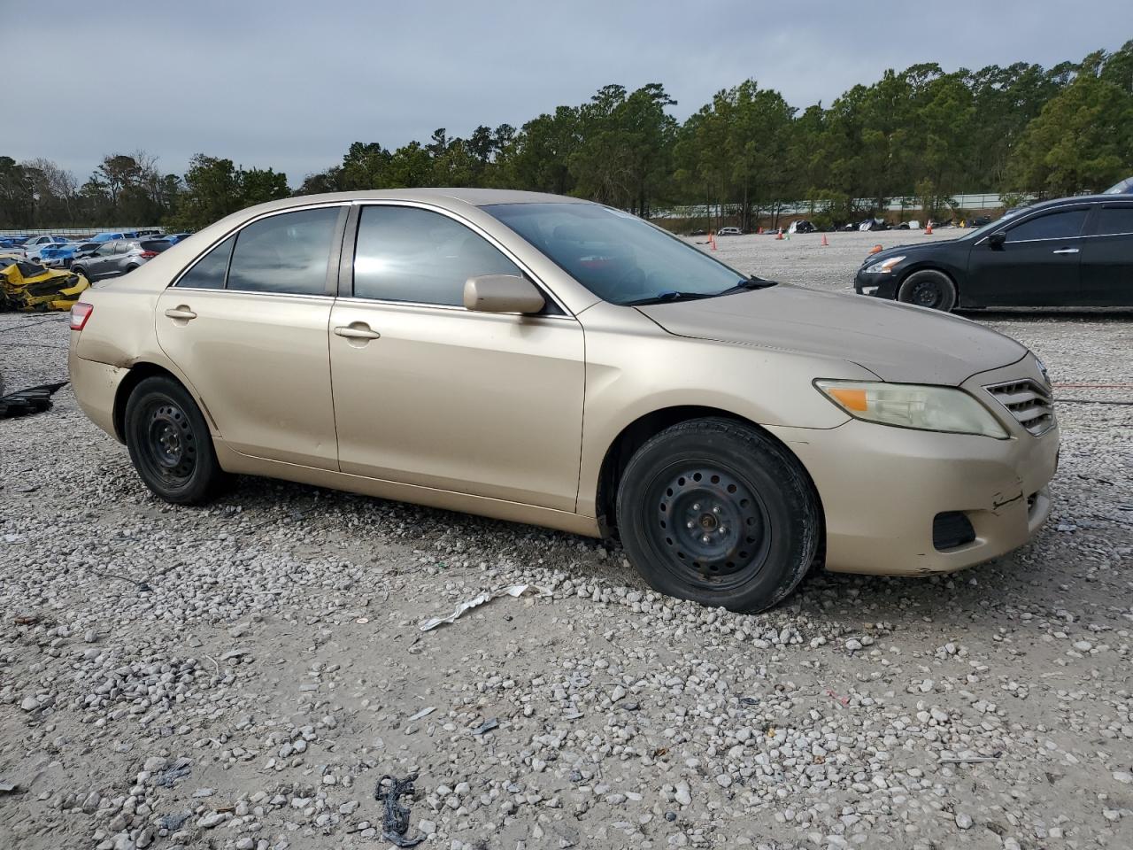 2010 Toyota Camry - Image 4