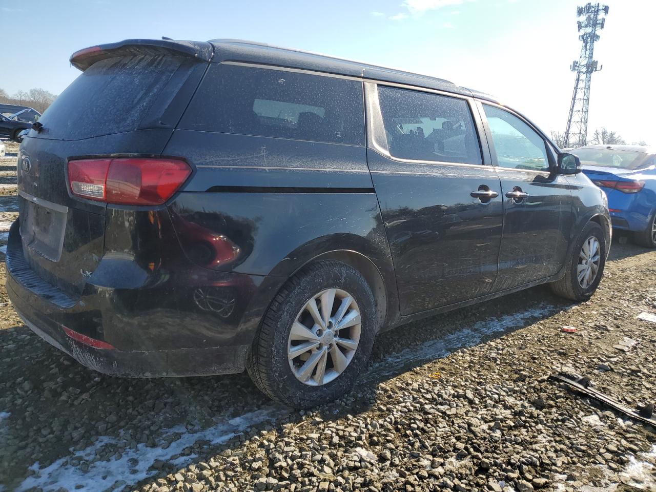 2016 Kia Sedona - Image 3