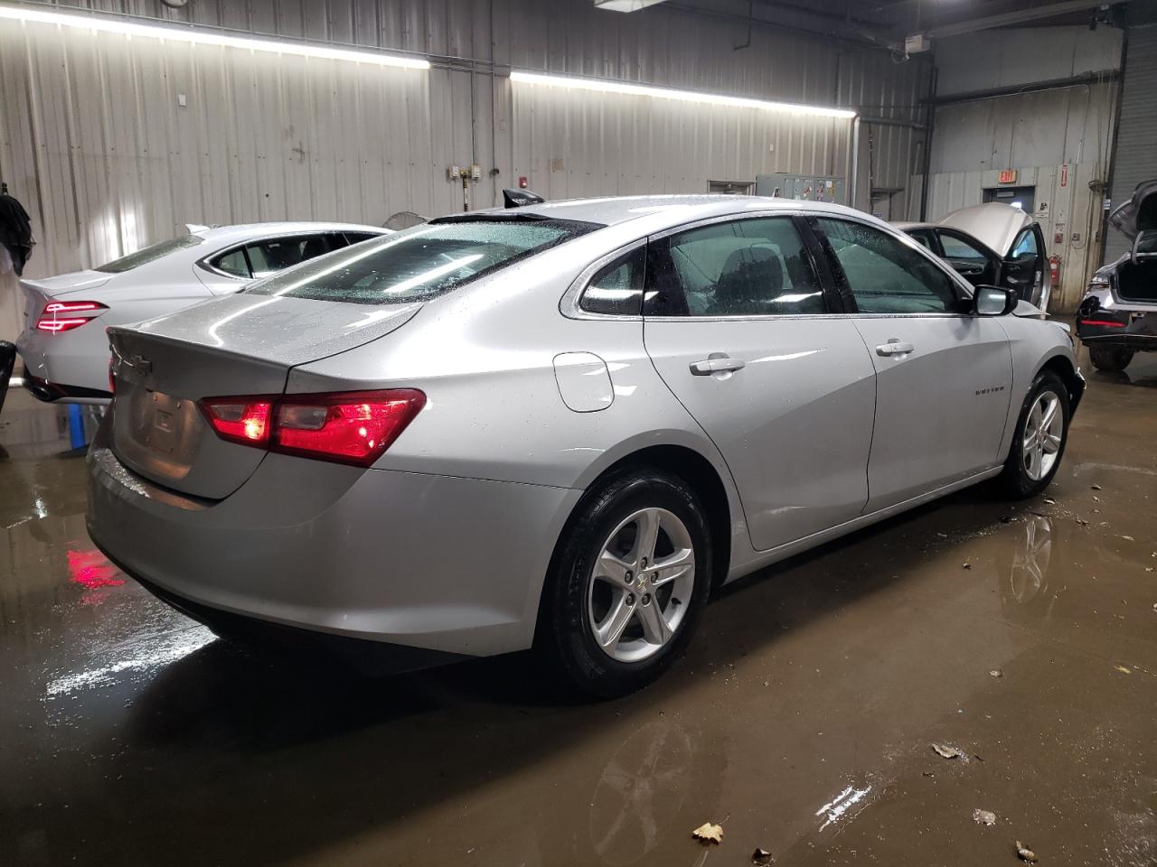 2020 Chevrolet Malibu - Image 3