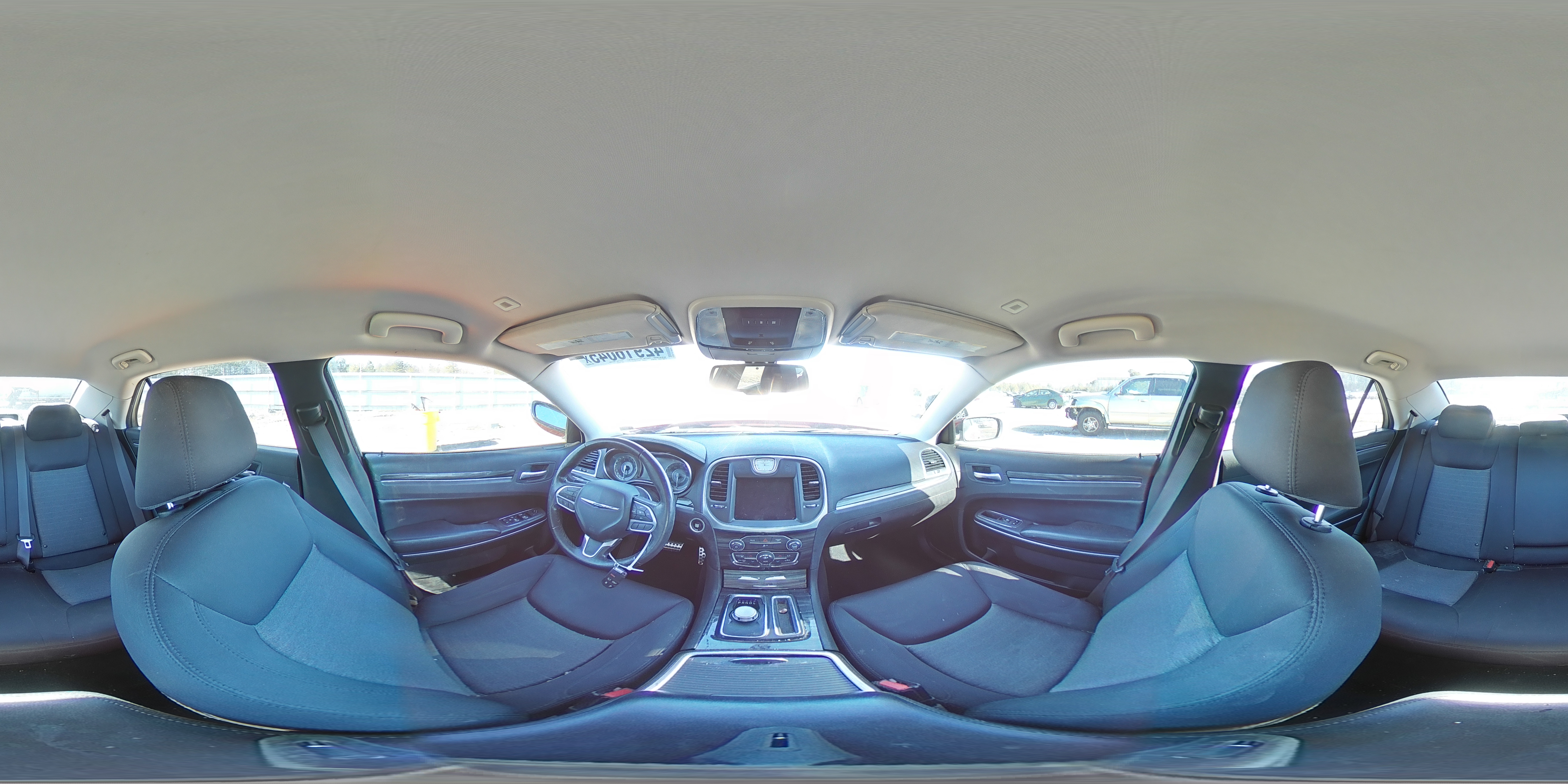 2021 Chrysler 300 - Image 12
