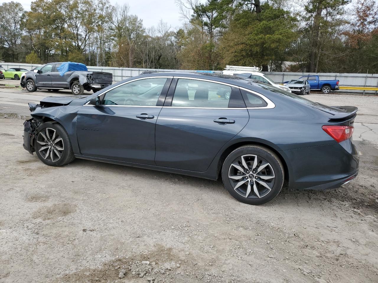 2021 Chevrolet Malibu - Image 2
