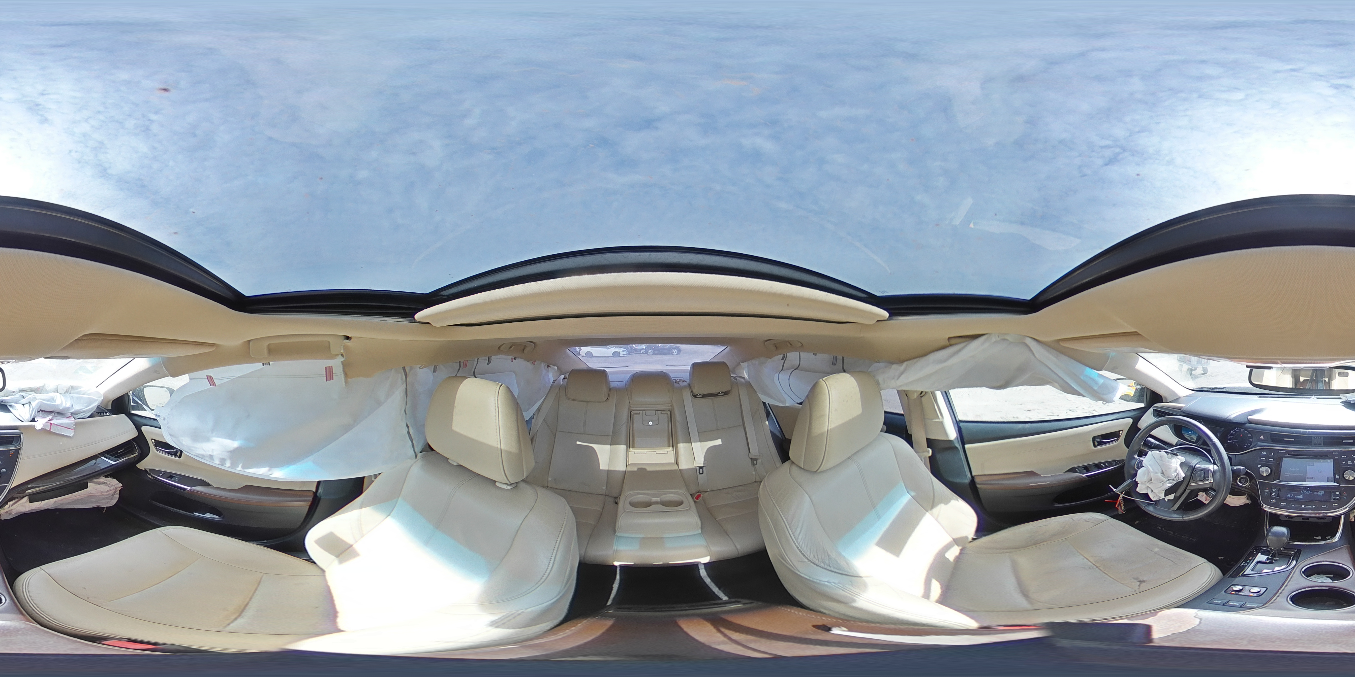 2015 Toyota Avalon - Image 13