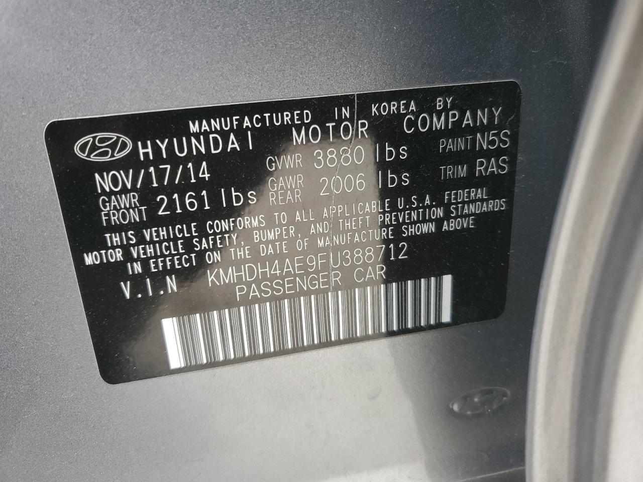 2015 Hyundai Elantra - Image 12