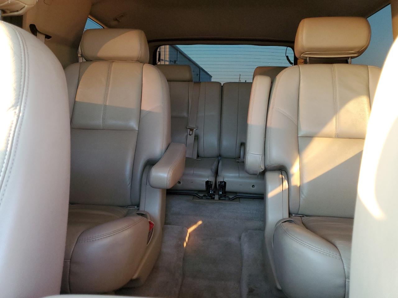 2007 GMC Yukon - Image 10