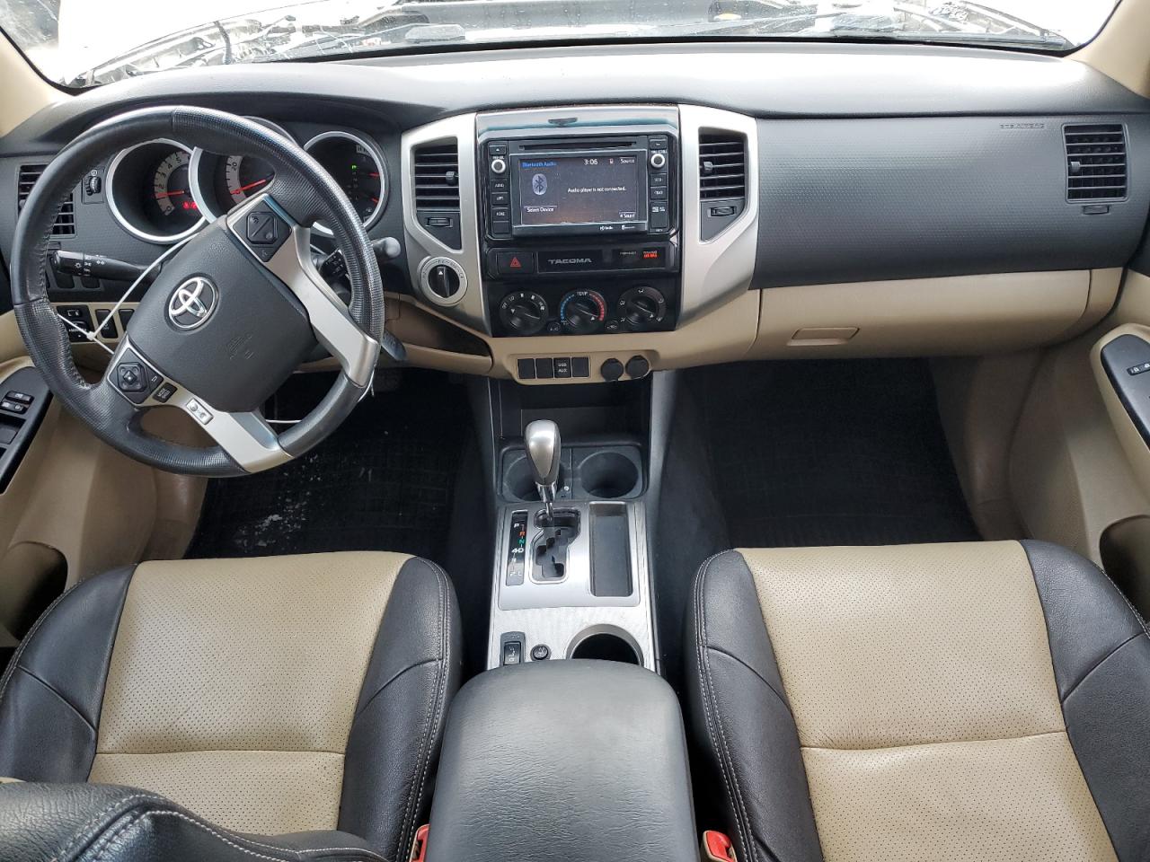 2015 Toyota Tacoma - Image 8