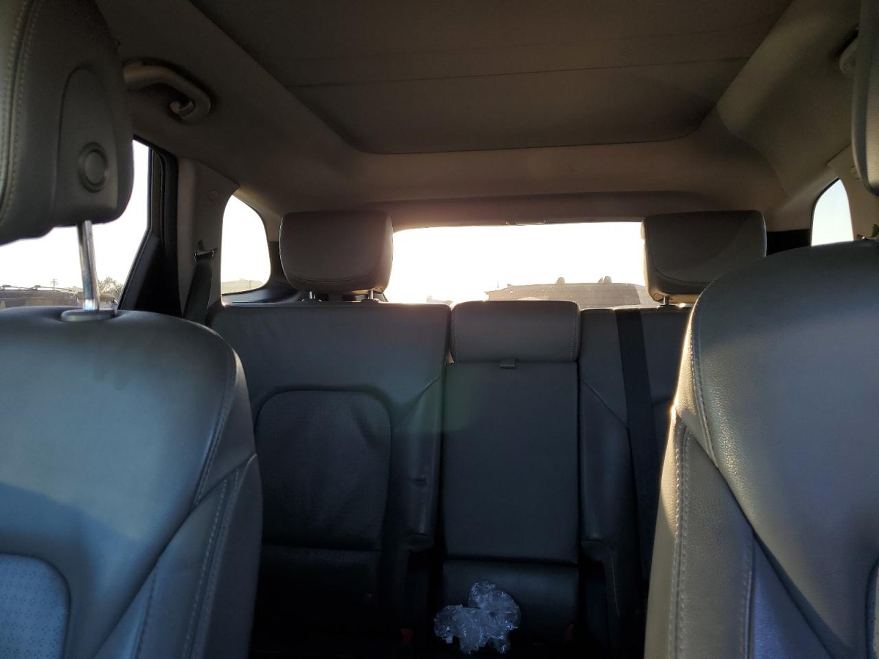 2014 Hyundai Santa Fe - Image 10