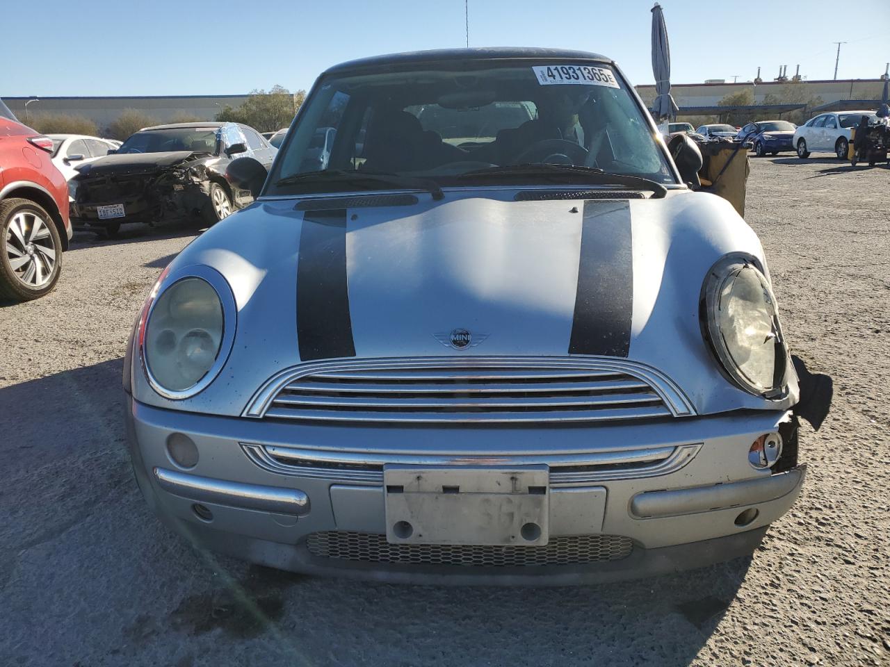2004 MINI Cooper - Image 5