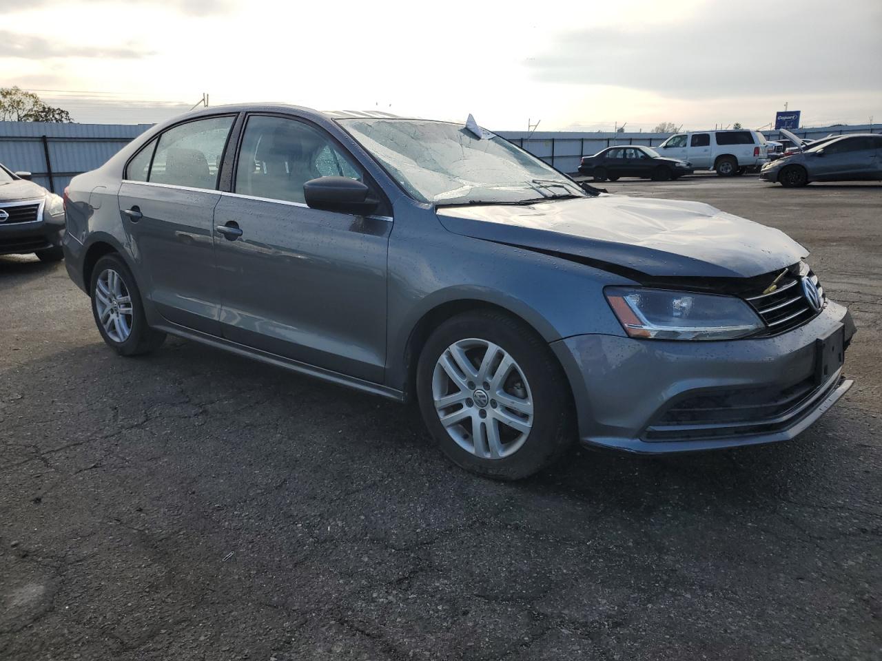 2017 Volkswagen Jetta - Image 4