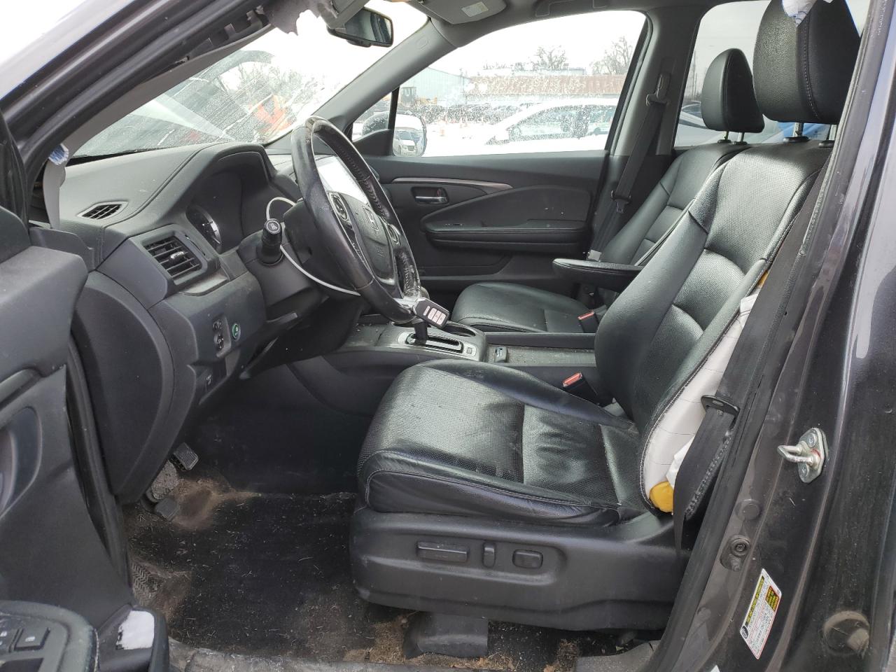 2017 Honda Ridgeline - Image 7