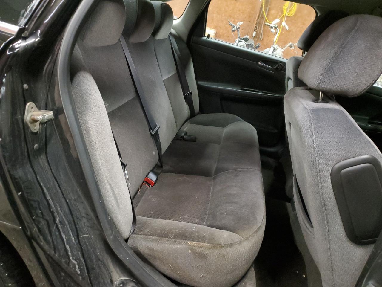 2010 Chevrolet Impala - Image 10