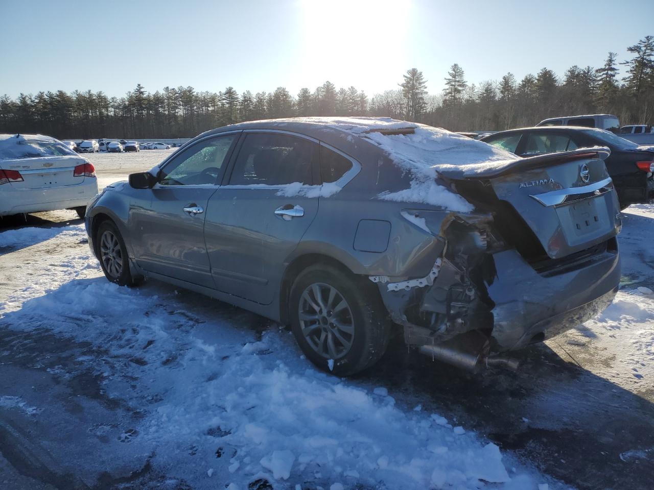 2015 Nissan Altima - Image 2