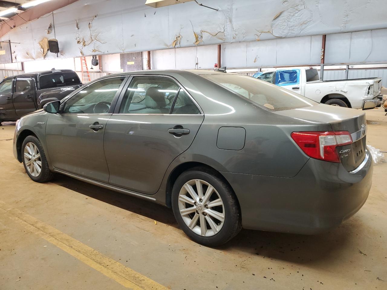 2012 Toyota Camry - Image 2