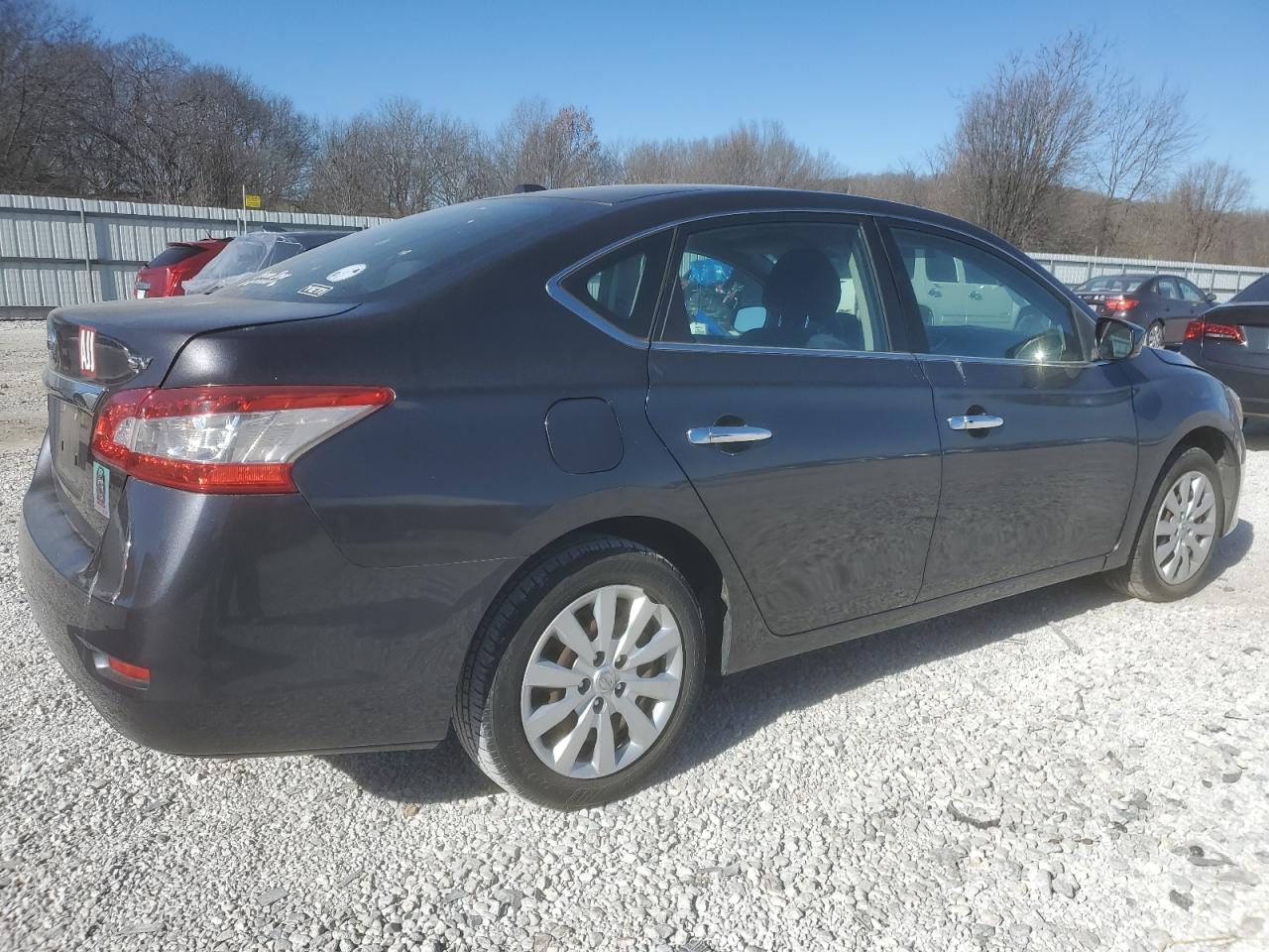2015 Nissan Sentra - Image 3