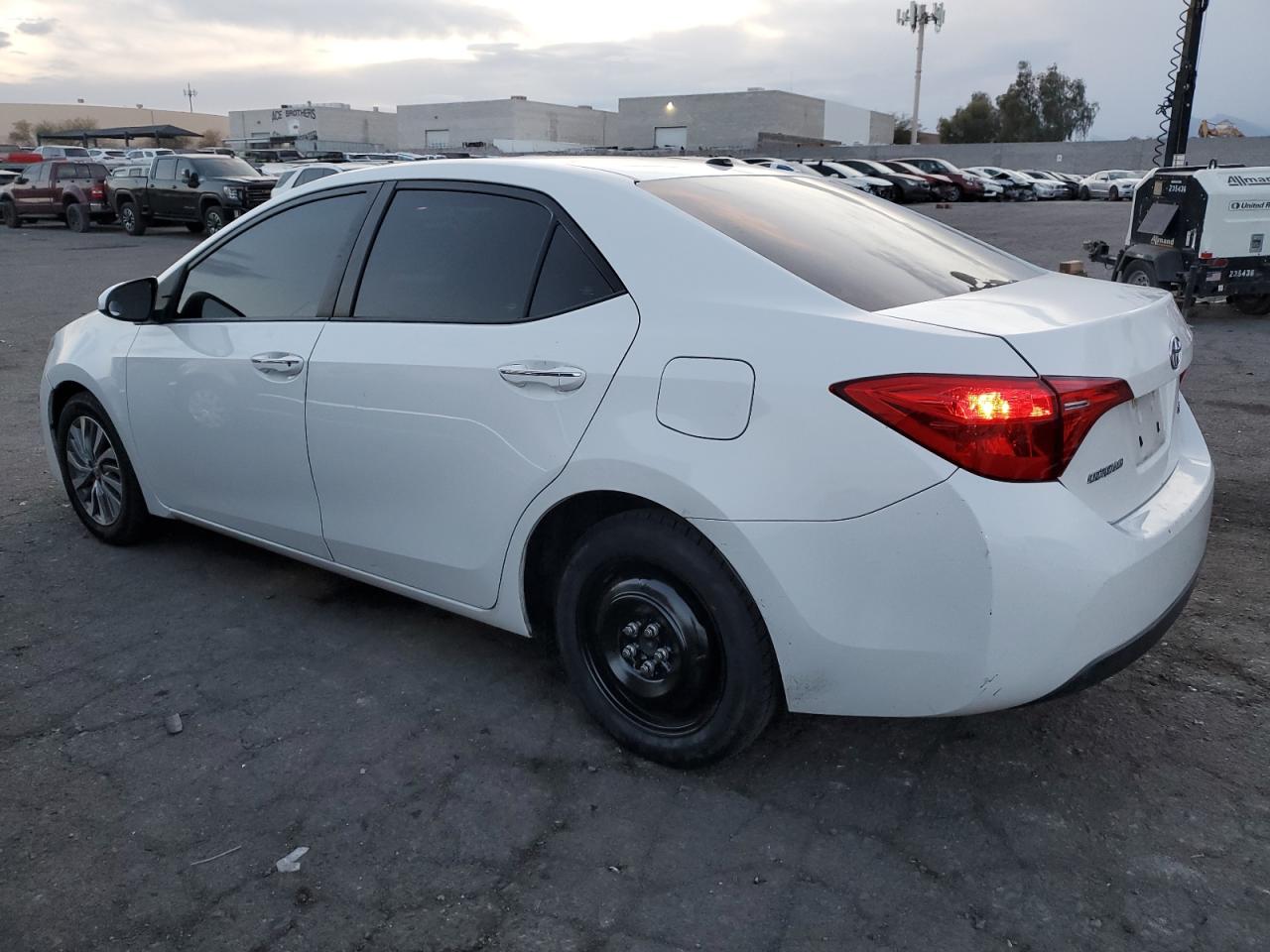 2018 Toyota Corolla - Image 2