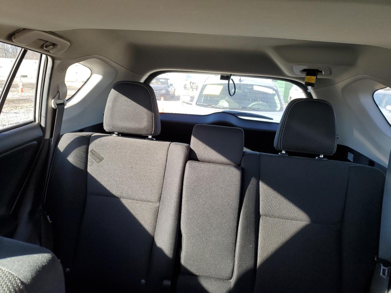 2016 Toyota RAV 4 - Image 10