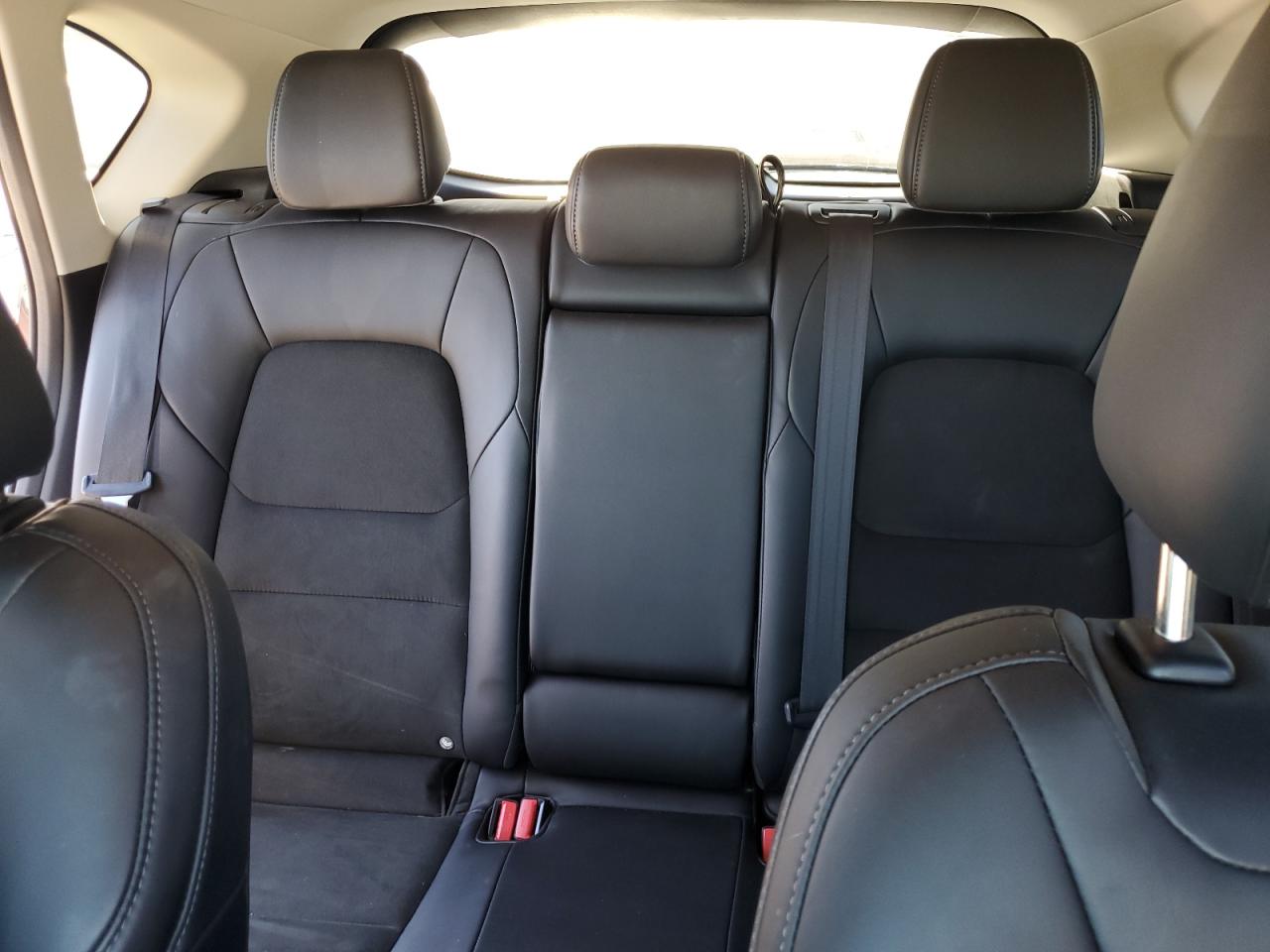 2017 Mazda CX-5 - Image 10