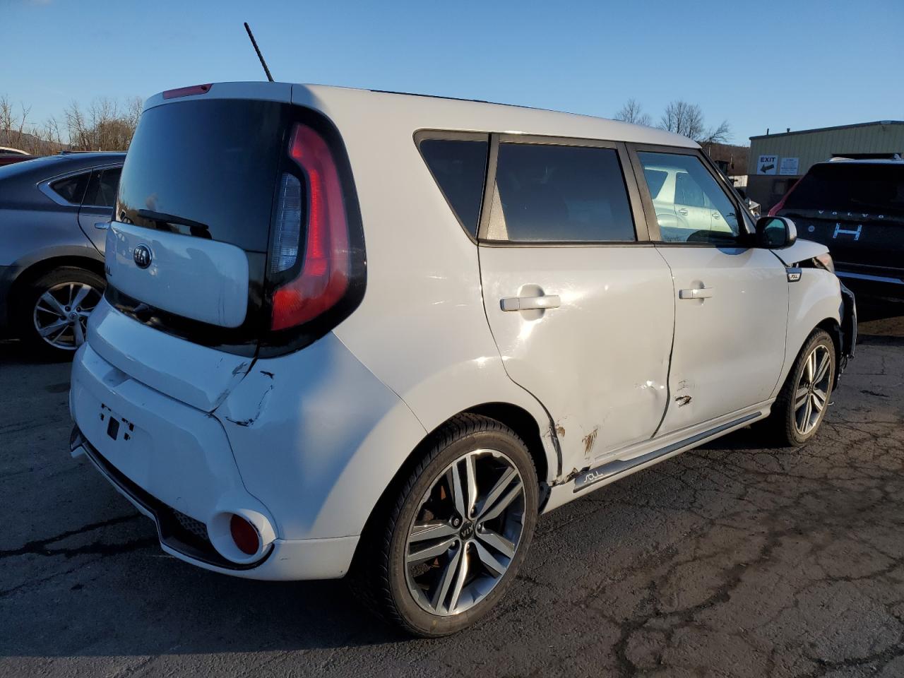 VIN KNDJP3A57G7352747 2016 KIA SOUL no.3