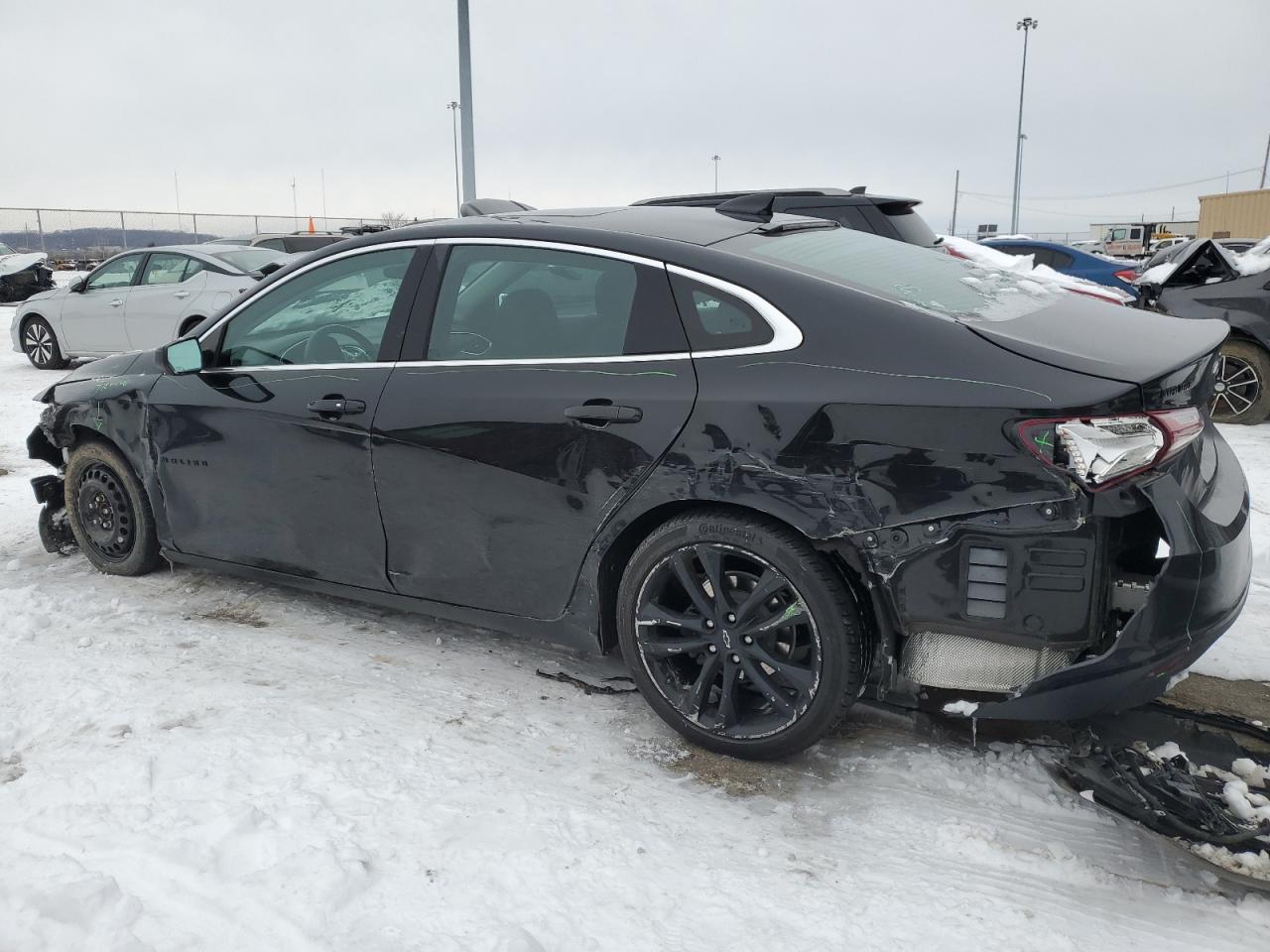 2021 Chevrolet Malibu - Image 2