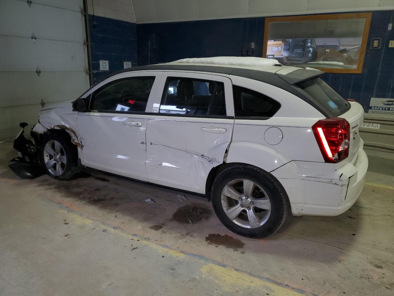 2010 Dodge Caliber - Image 2