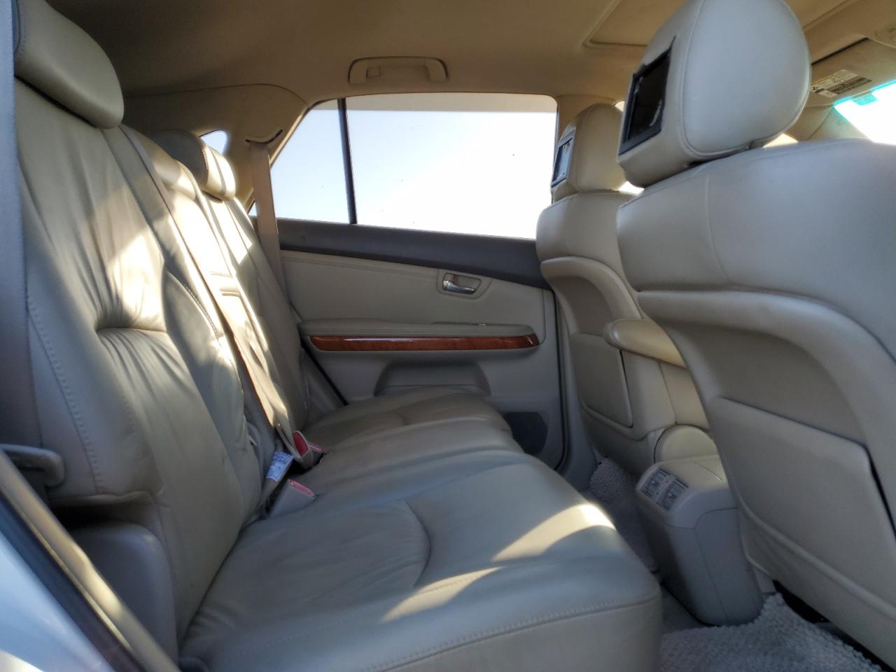 2004 Lexus RX - Image 11