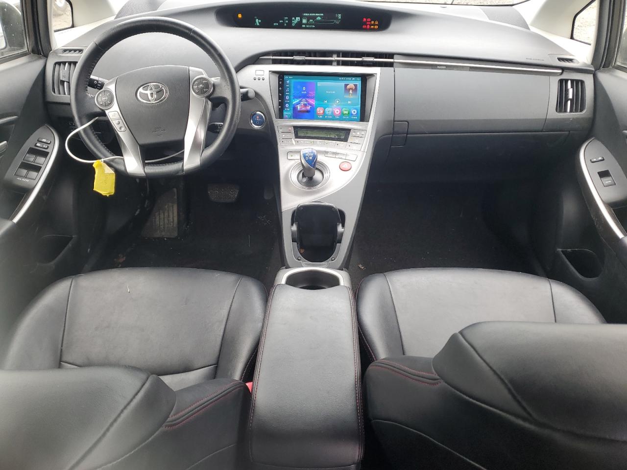 2013 Toyota Prius - Image 8