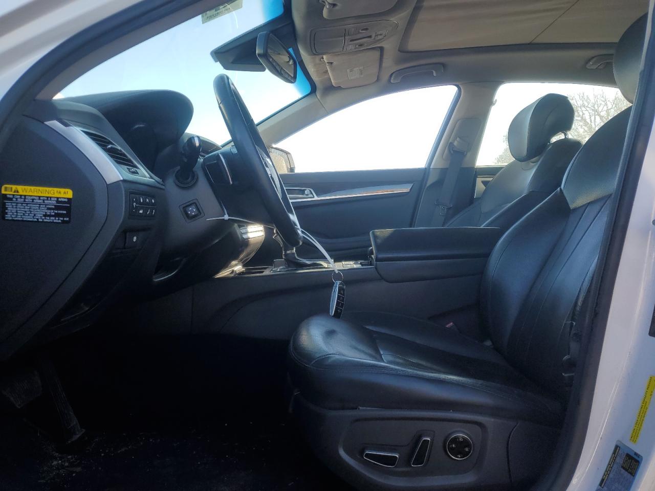 2017 Genesis G80 - Image 7