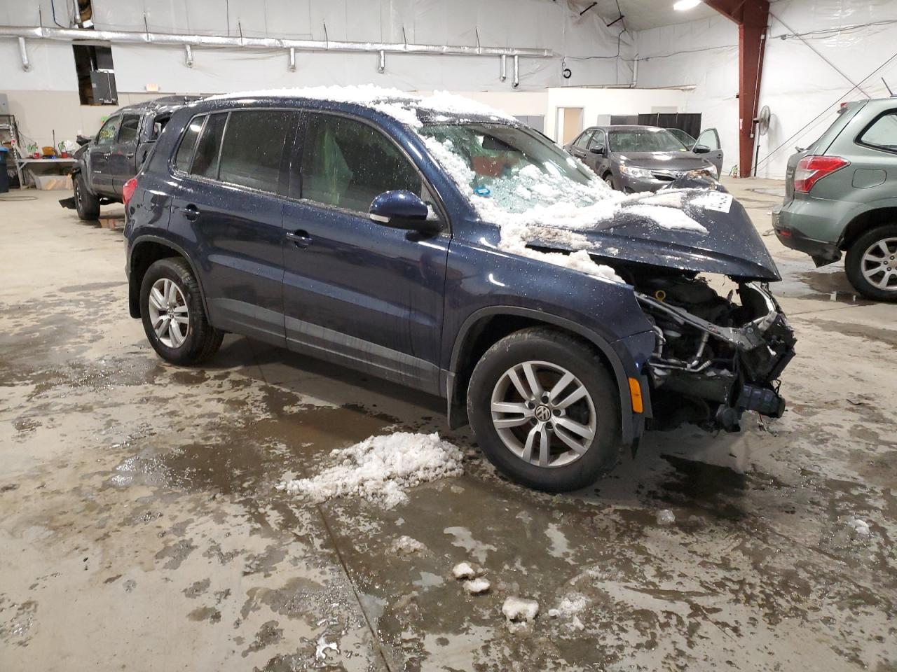 VIN WVGBV3AX0EW556672 2014 VOLKSWAGEN TIGUAN no.4