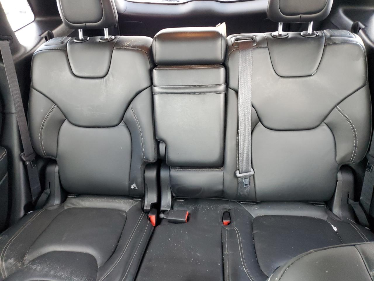 2015 Jeep Grand Cherokee - Image 10