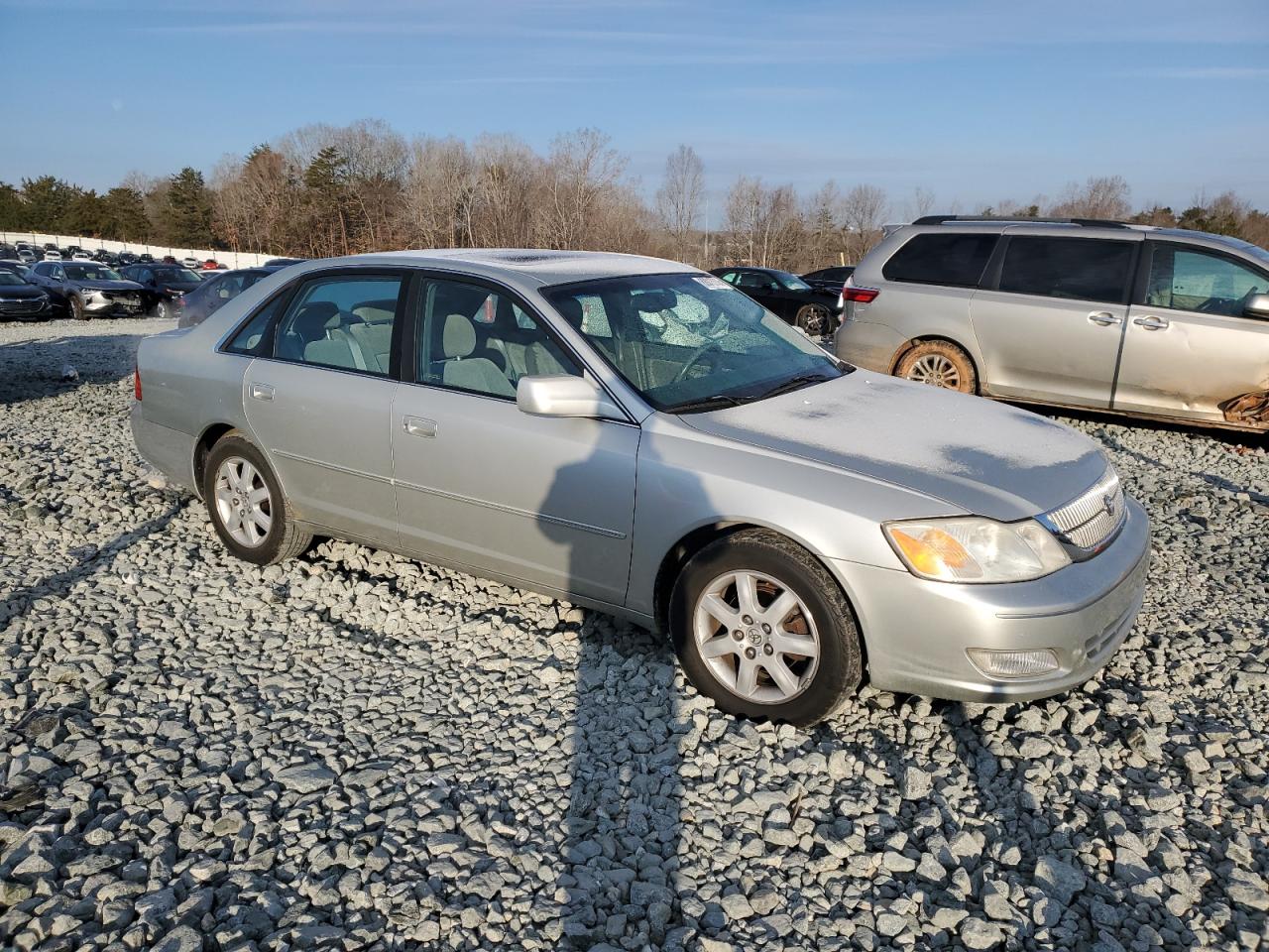 2000 Toyota Avalon - Image 4