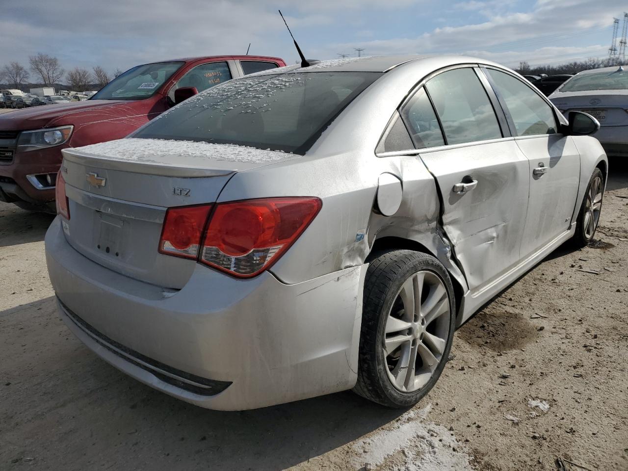 2014 Chevrolet Cruze - Image 3