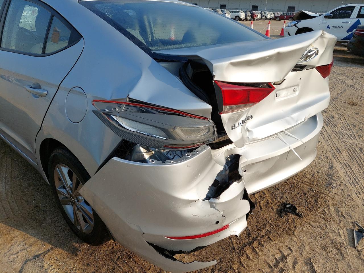 KMHD741C3GU070992 - 2016 HYUNDAI ELANTRA - #43096095