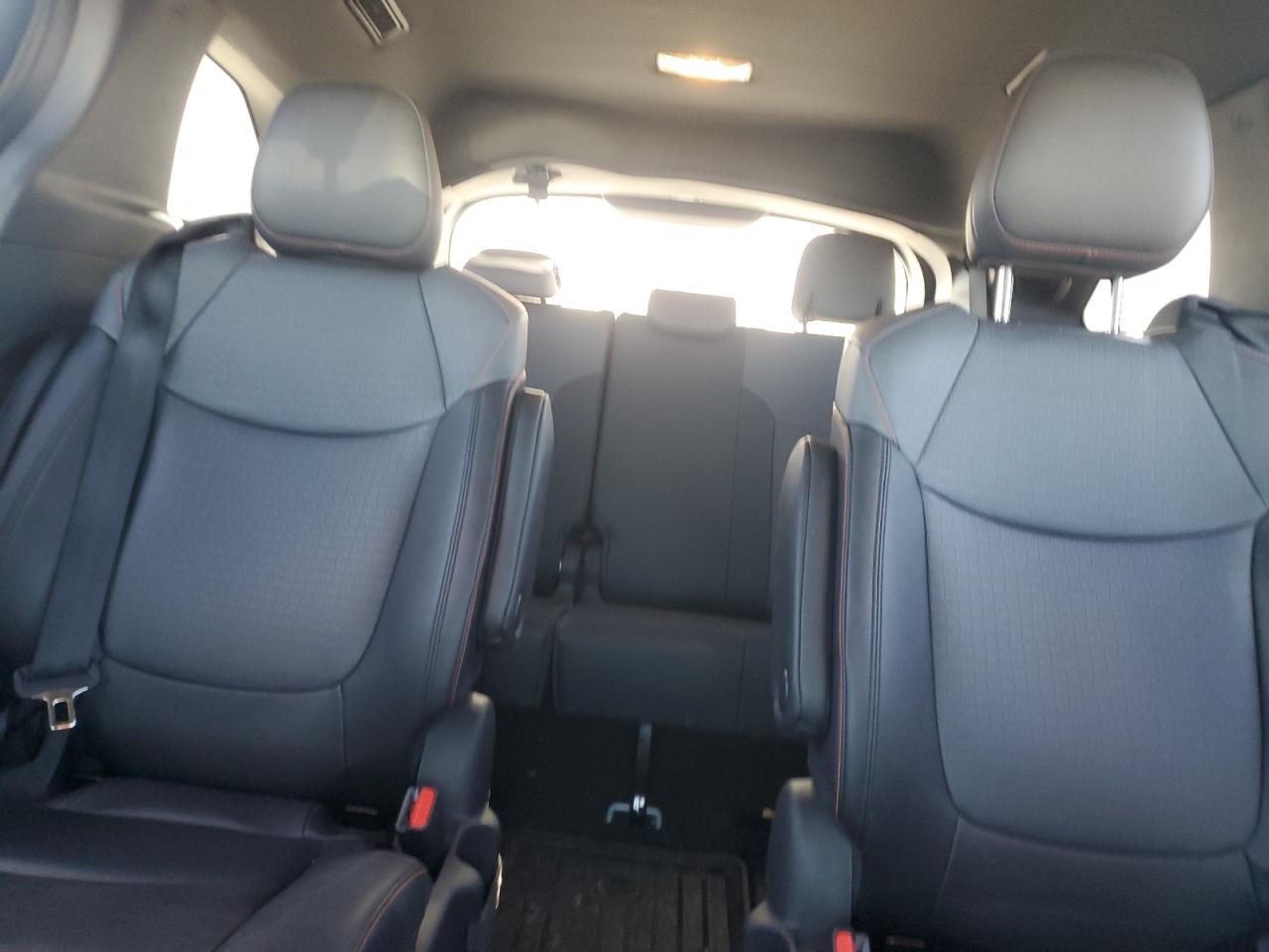 2022 Toyota Sienna - Image 10