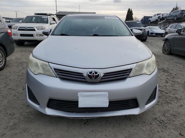  TOYOTA CAMRY 2014 Srebrny