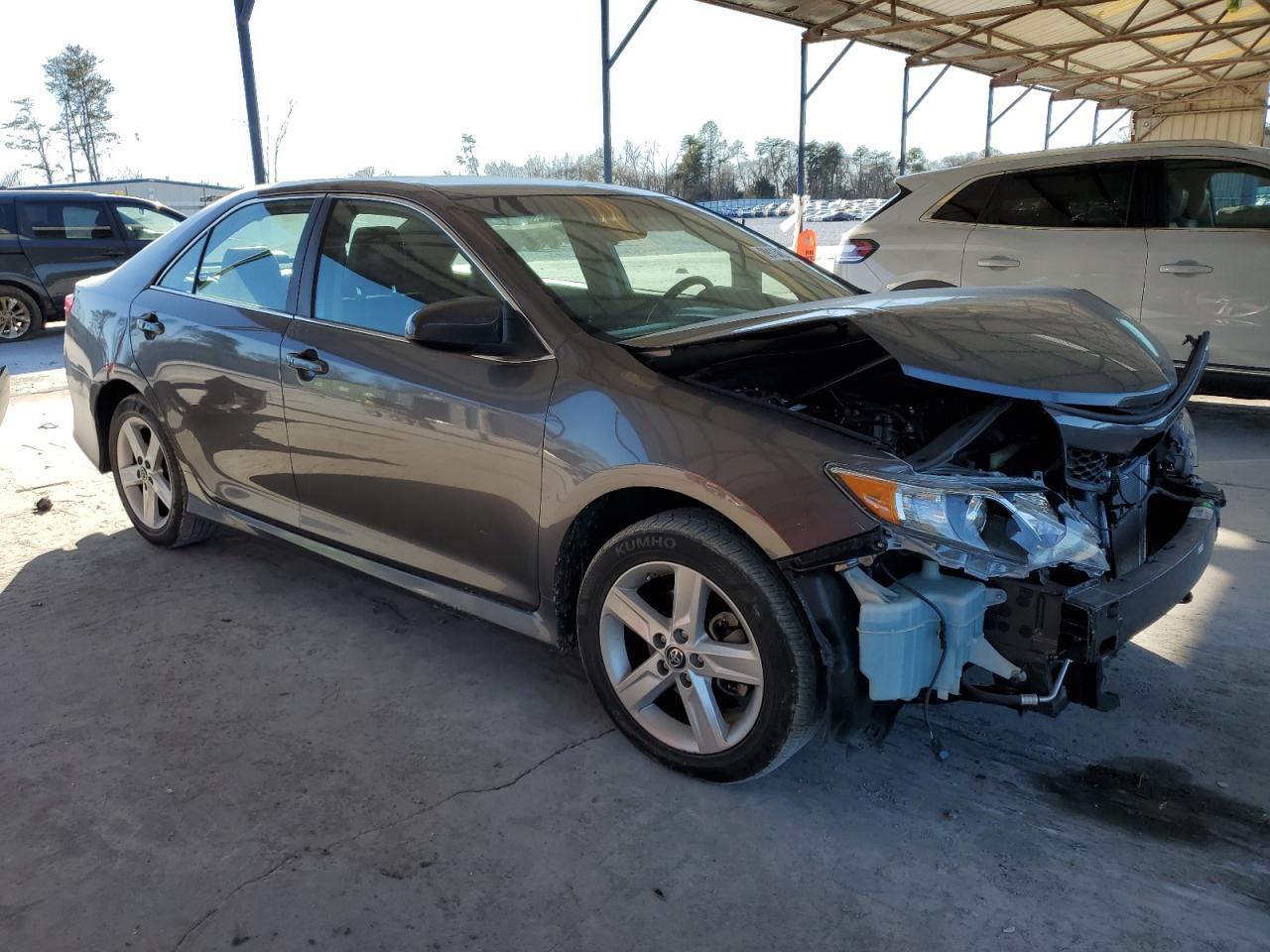 2014 Toyota Camry - Image 4