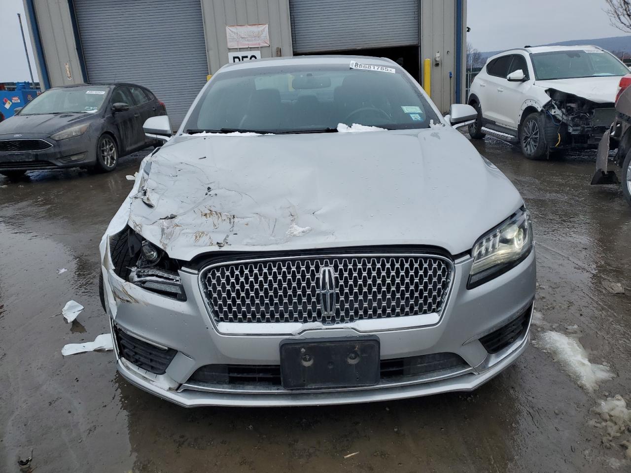 2017 Lincoln MKZ - Image 5