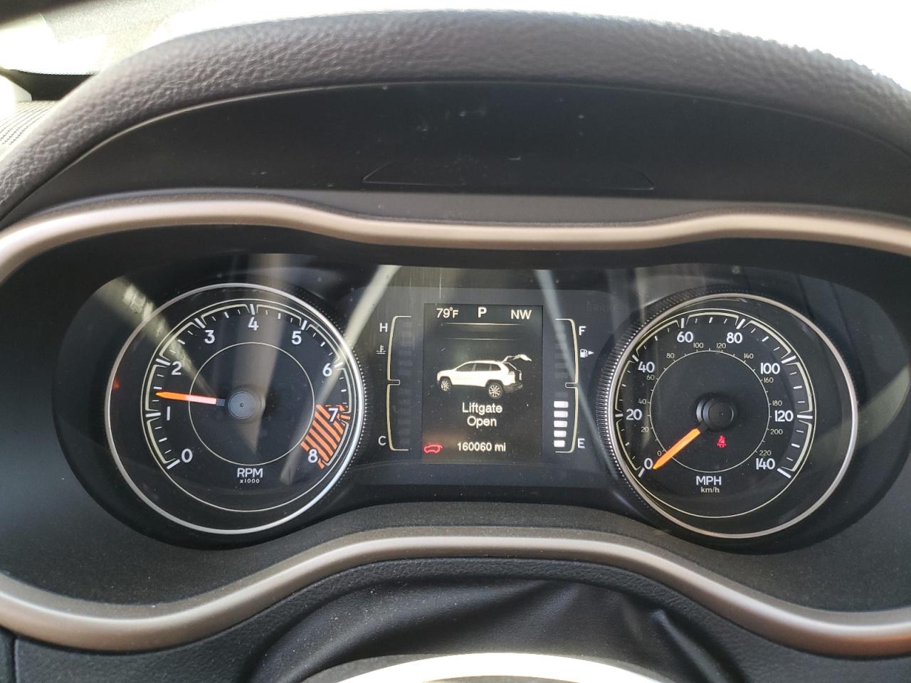 2015 Jeep Grand Cherokee - Image 9