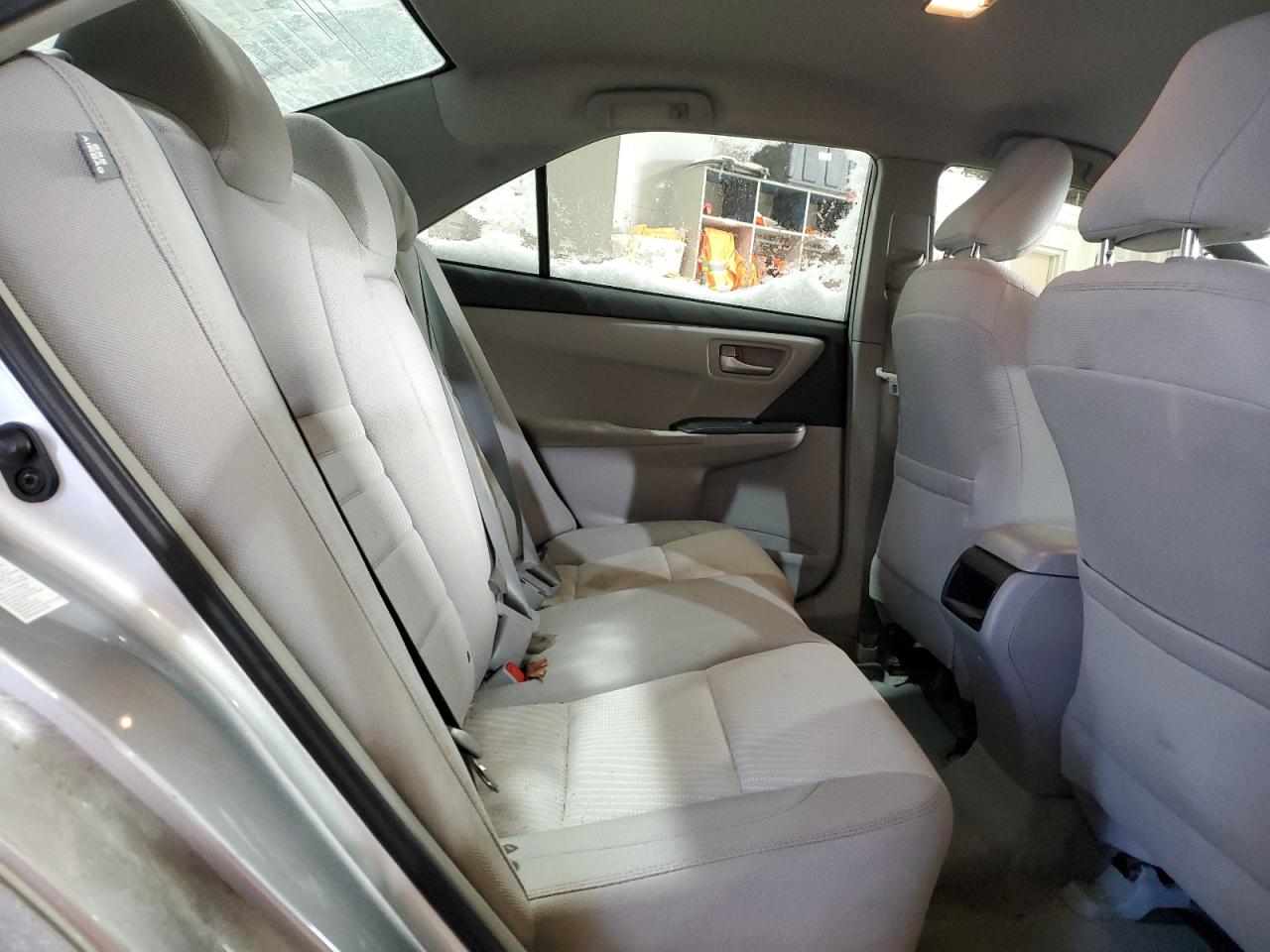 2015 Toyota Camry - Image 10