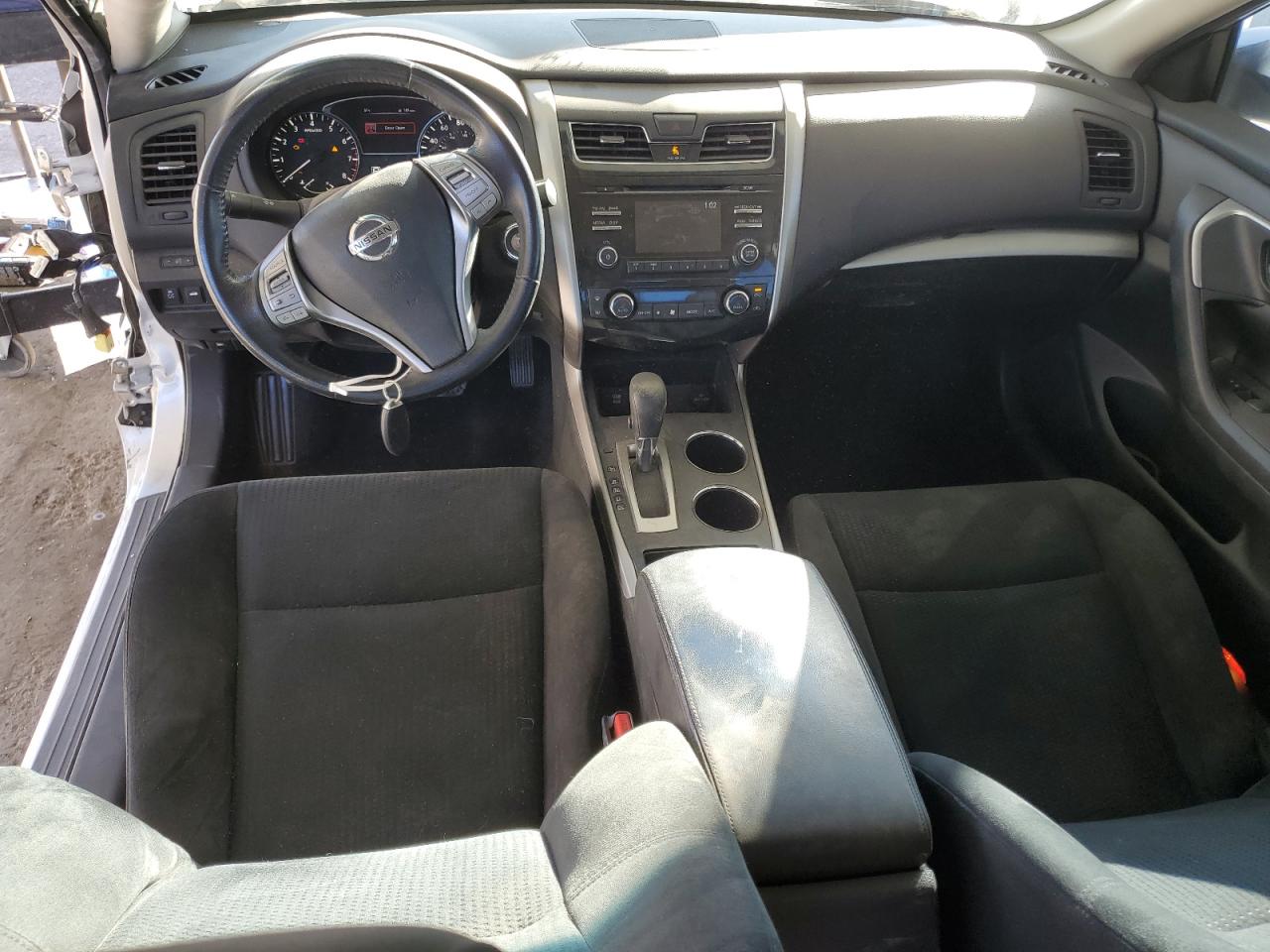 2015 Nissan Altima - Image 8