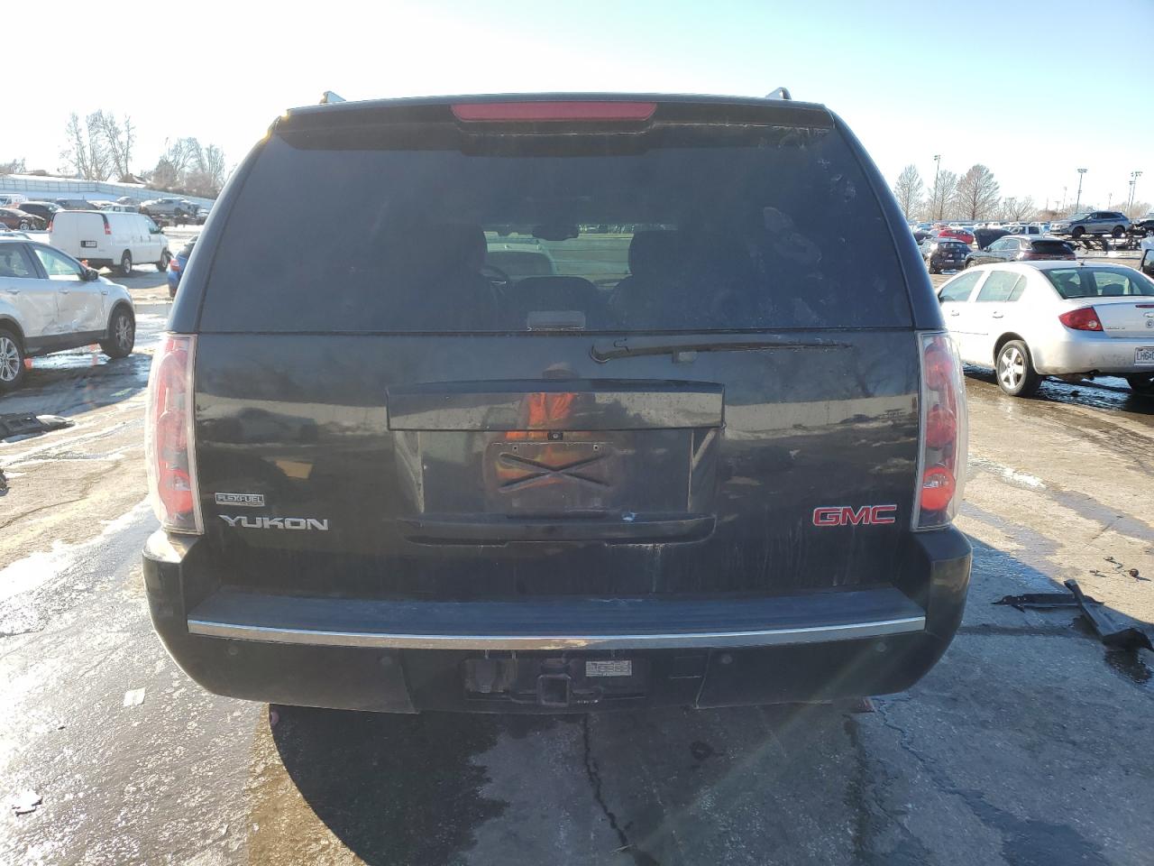 2010 GMC Yukon - Image 6