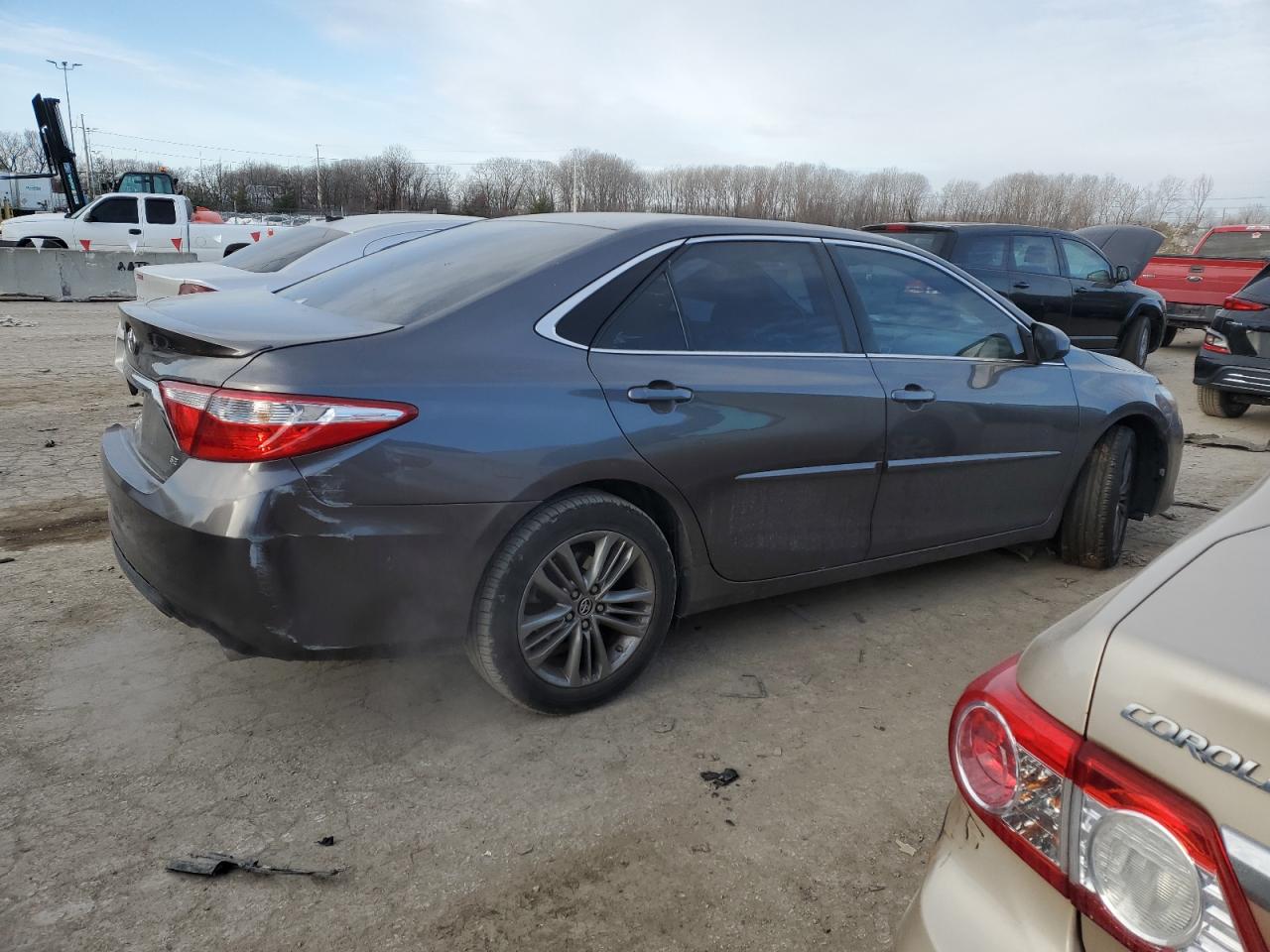 2016 Toyota Camry - Image 3