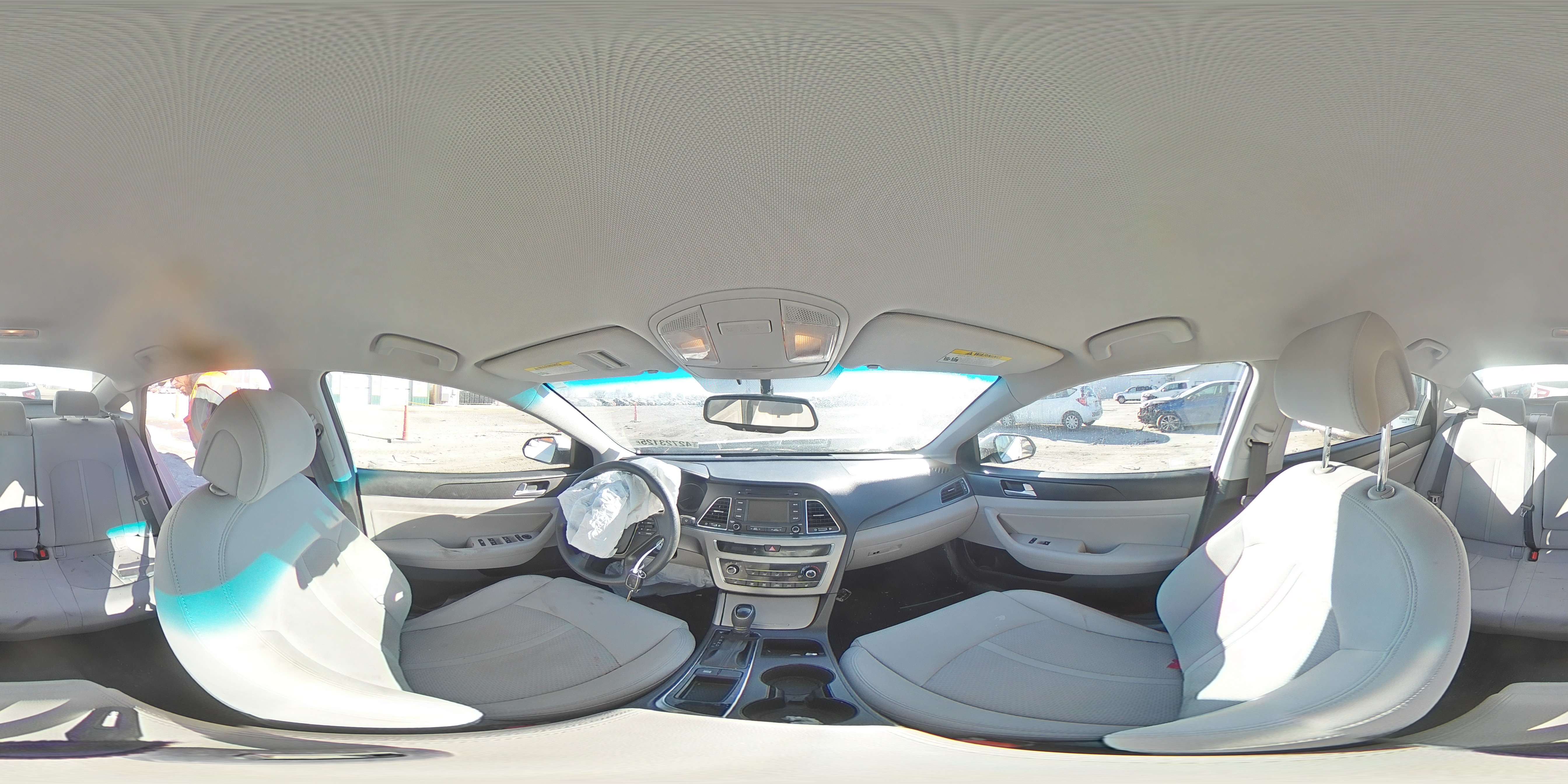 2015 Hyundai Sonata - Image 13