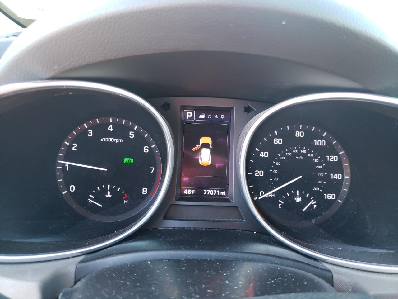 2017 Hyundai Santa Fe - Image 9