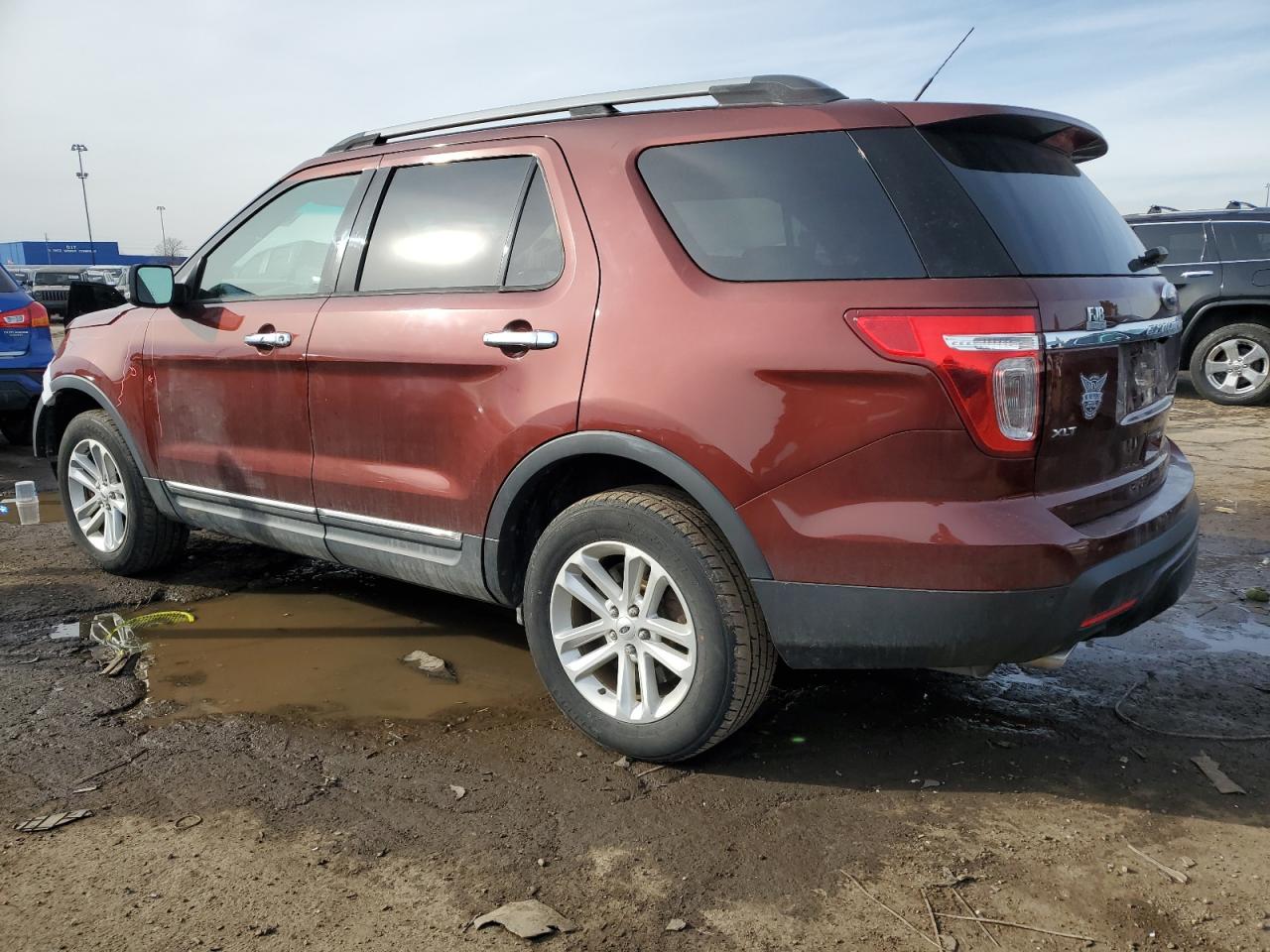 2015 Ford Explorer - Image 2