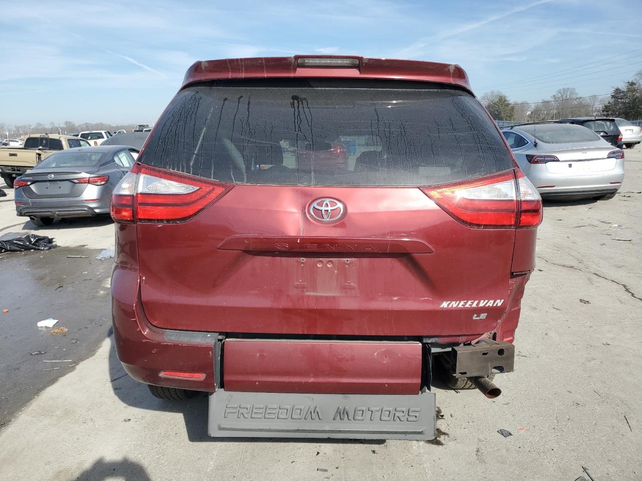 2018 Toyota Sienna - Image 6