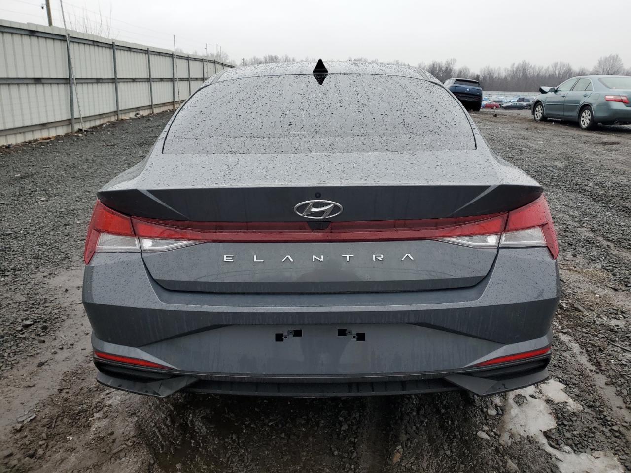 2023 Hyundai Elantra - Image 6