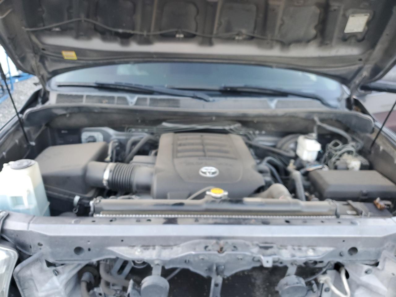 2011 Toyota Tundra - Image 11