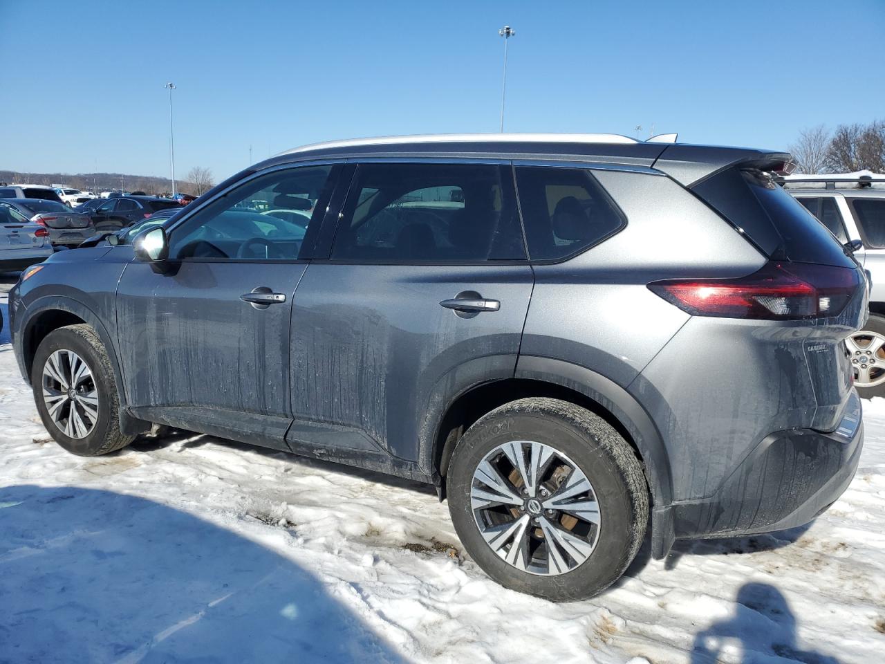 2021 Nissan Rogue - Image 2